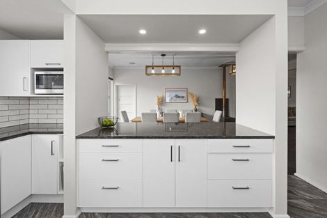 Photo of property in 100 Frimley Avenue, Frimley, Hastings, 4120