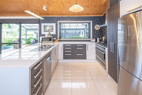 Photo of property in 12 Buckingham Place, Springvale, Whanganui, 4501