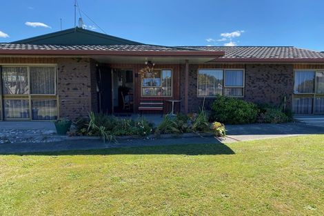 Photo of property in 16 Mathew Street, Dannevirke, 4930