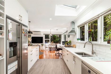 Photo of property in 307 Huia Road, Titirangi, Auckland, 0604