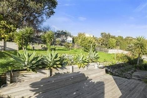 Photo of property in 27 Durham Street, Cannons Creek, Porirua, 5024