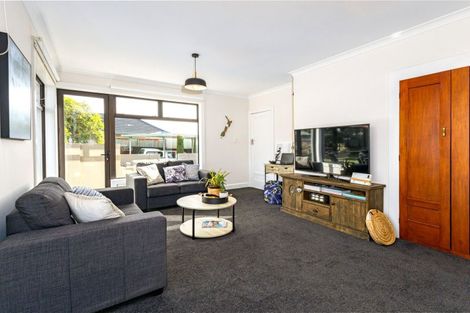 Photo of property in 98a Avenue Road, West End, Timaru, 7910