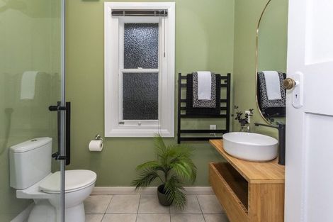 Photo of property in 97 Hackthorne Road, Cashmere, Christchurch, 8022