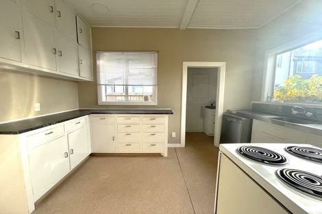 Photo of property in 10 Peverel Street, Riccarton, Christchurch, 8011