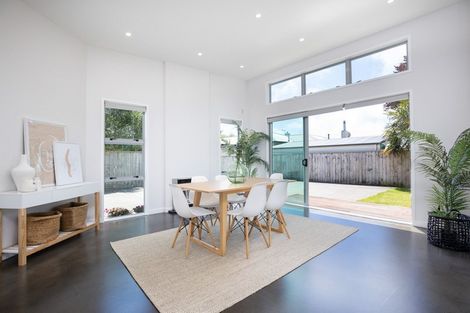 Photo of property in 33a Waimea Street, Westown, New Plymouth, 4310