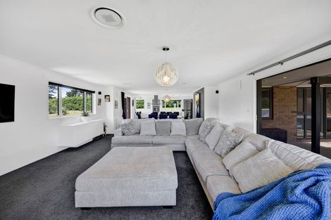 Photo of property in 1347 Carrington Road, Hurworth, New Plymouth, 4371