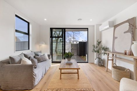 Photo of property in 3/2 Courtenay Street, St Albans, Christchurch, 8014