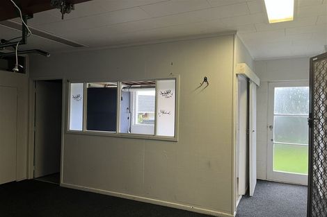 Photo of property in 9 La Perouse Street, Botany Downs, Auckland, 2010