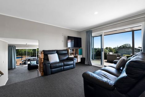 Photo of property in 138 Govett Avenue, Frankleigh Park, New Plymouth, 4310