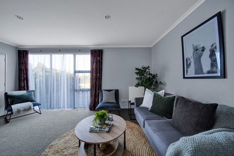 Photo of property in 8 Kororako Grove, Whalers Gate, New Plymouth, 4310