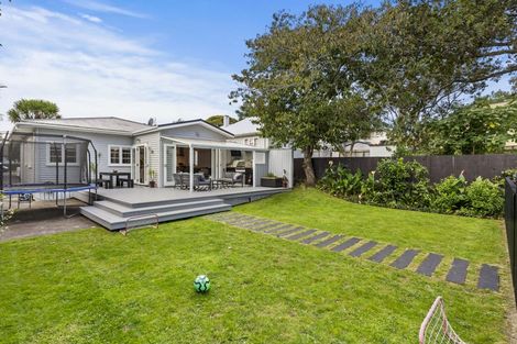 Photo of property in 30 Lambeth Road, Mount Eden, Auckland, 1041
