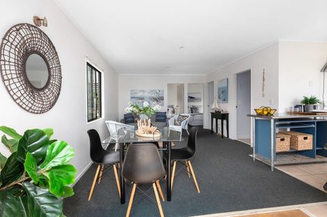 Photo of property in 27 Ocean Parade, Pukerua Bay, 5026