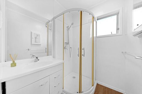 Photo of property in 1/29 Kindergarten Drive, Conifer Grove, Takanini, 2112