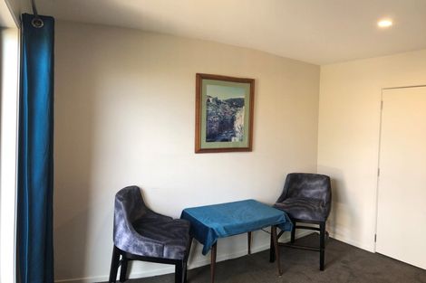 Photo of property in 29 Deverell Place, Northcross, Auckland, 0632