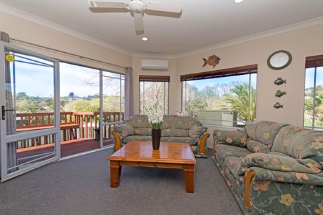 Photo of property in 12 Amber Place, Waimauku, 0812