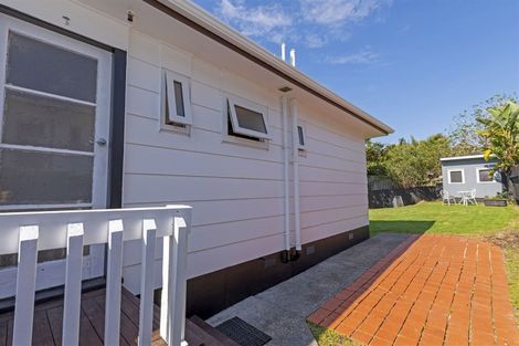 Photo of property in 1/29 Cranston Street, Torbay, Auckland, 0632