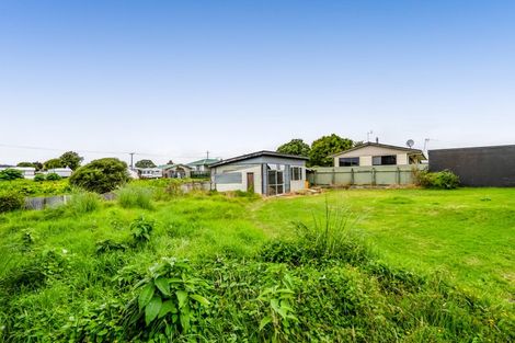 Photo of property in 84 Strange Street, Waitara, 4320