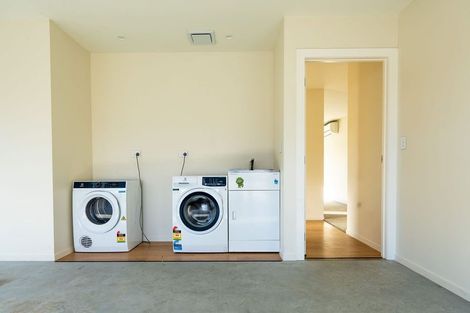 Photo of property in 10 Ward Street, Jacks Point, Queenstown, 9371