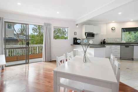 Photo of property in 44 Ravenstone Place, Chatswood, Auckland, 0626