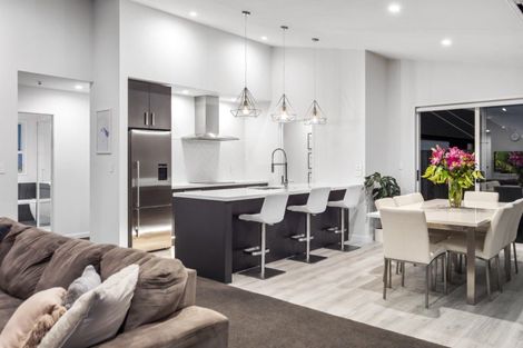 Photo of property in 12 Kahuparere Crescent, Pyes Pa, Tauranga, 3112