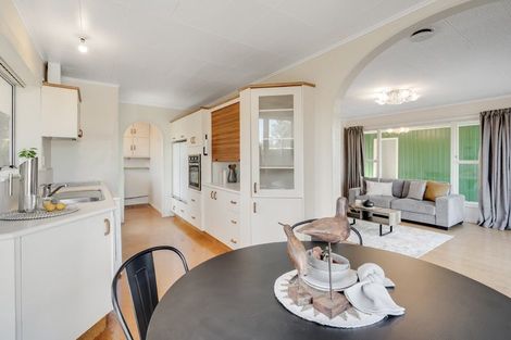 Photo of property in 10 Kowhai Street, Hamilton Lake, Hamilton, 3204