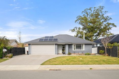 Photo of property in 4 Franklin Drive, Rangiora, 7400