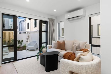 Photo of property in 14 Blossom Walk, Christchurch Central, Christchurch, 8011