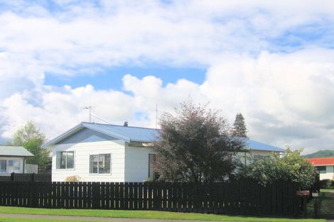 Photo of property in 4 Mansfield Road, Owhata, Rotorua, 3010