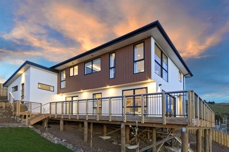 Photo of property in 15 Parkridge Place, Mount Pleasant, Christchurch, 8081