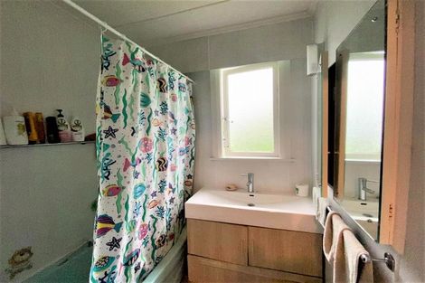 Photo of property in 27 Mcphee Street, Dannevirke, 4930