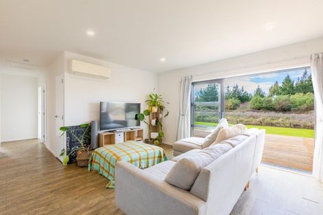 Photo of property in 1599 State Highway 2, Waipawa, 4275