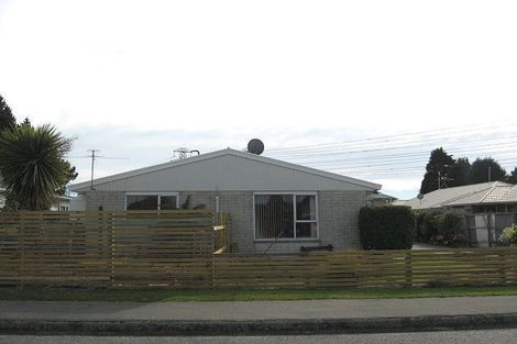 Photo of property in 1/122 Middlepark Road, Sockburn, Christchurch, 8042