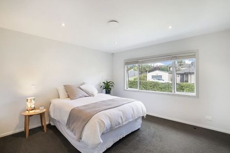 Photo of property in 14 Gavinike Place, Waimauku, 0812