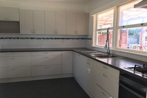 Photo of property in 12 Arahia Street, Northcote, Auckland, 0627