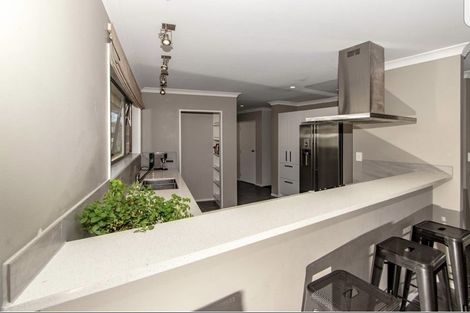 Photo of property in 9 Gilmour Place, Taradale, Napier, 4112