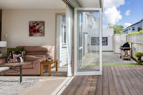 Photo of property in 28a Inverness Road, Browns Bay, Auckland, 0630