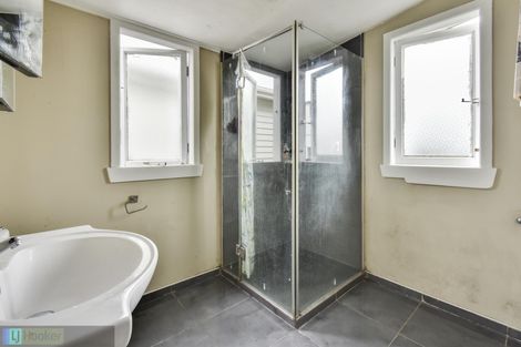 Photo of property in 11 Seddon Avenue, Papatoetoe, Auckland, 2104