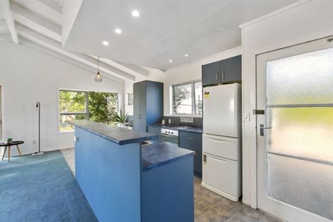 Photo of property in 301 Triangle Road, Massey, Auckland, 0614