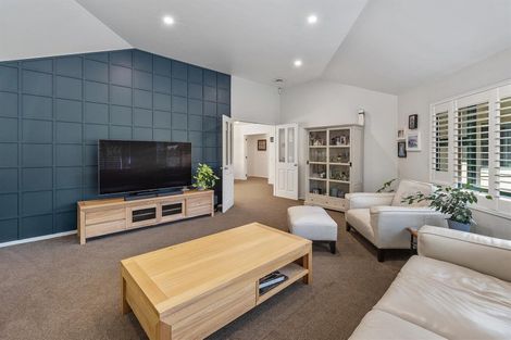 Photo of property in 33 Landing Drive, Albany, Auckland, 0632