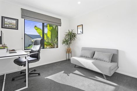 Photo of property in 10 Clifford Close, Leamington, Cambridge, 3432