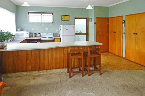 Photo of property in 8 Cousins Avenue East, Foxton Beach, Foxton, 4815