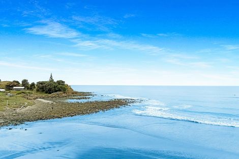 Photo of property in 6 Rhona Place, Mahia, 4198