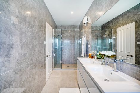 Photo of property in 31 Shibata Rise, Ranui, Auckland, 0612
