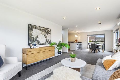 Photo of property in 8 Bonny Crescent, Massey, Auckland, 0614
