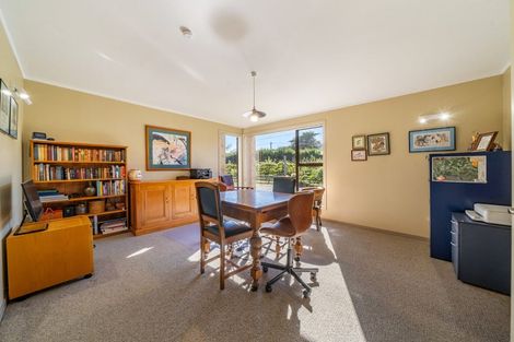 Photo of property in 119 Paekakariki Hill Road, Pauatahanui, Porirua, 5381