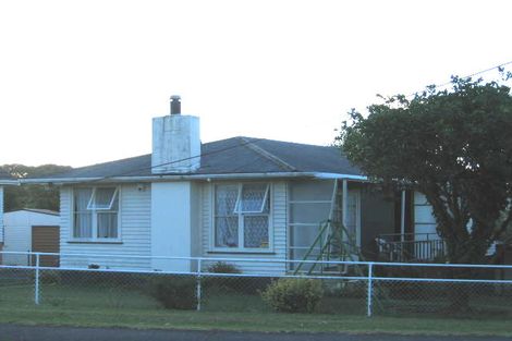 Photo of property in 54 Hepburn Road, Glendene, Auckland, 0602