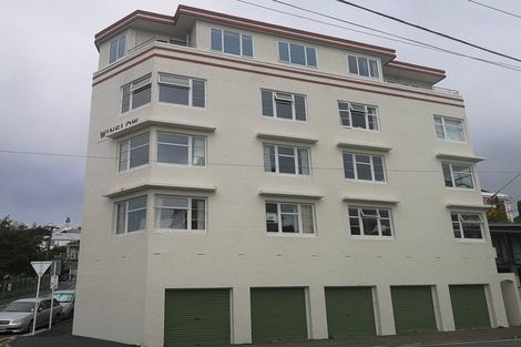 Photo of property in Winslow Apartments, 12/2 Ohiro Road, Aro Valley, Wellington, 6021