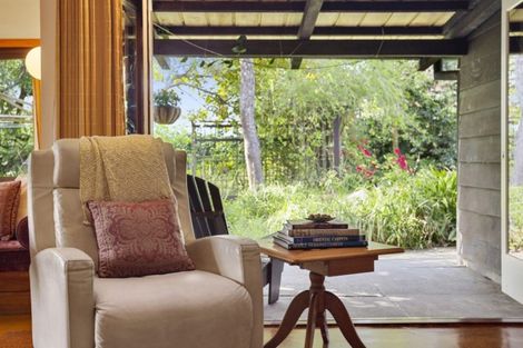 Photo of property in 37a Stanley Point Road, Stanley Point, Auckland, 0624