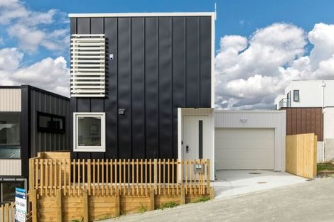 Photo of property in 6 Waihou Crescent, Albany Heights, Auckland, 0632