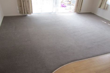 Photo of property in 3 Kaumatua Place, Te Atatu Peninsula, Auckland, 0610